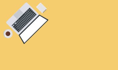 Modern iş dünyasının çalışma alanı arka planının en üst görüntüsü. Bilgisayarlı, dijital cihazlı ve not defterli ofis masasının düz çizimi