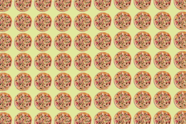 Pattern Many Italian Pizzas Yellow Background Aspect Ratio Flat Lay — Stock Photo, Image