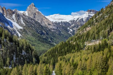 Kuzey İtalya, Dolomites Alplerinde karla kaplı Marmolada Dağı