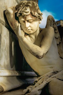 Genç, üzgün, kırılgan melek, Recoleta mezarlığı, Buenos Aires, Güney Amerika