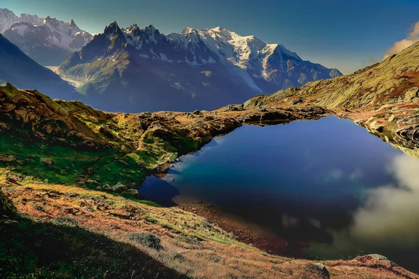 Mont Blanc Idílico Lago Cheserys Reflexão Chamonix Alpes Franceses Pôr — Fotografia de Stock