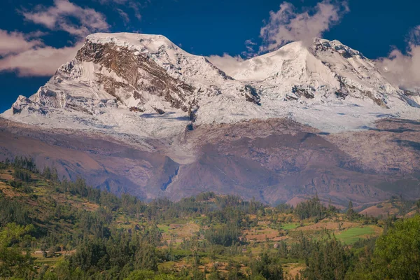Huascaran Mountain Massif Cordillera Blanca Snowcapped Andes Ancash Peru América — Fotografia de Stock