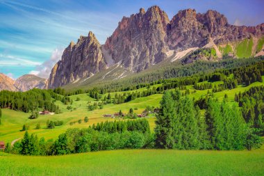 Langkofel, Sassolungo tepeleri, Dolomites sudtirol, Pordoi Geçidi Cortina d Ampezzo, İtalya
