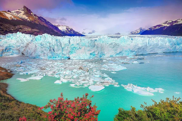 Dramático Glaciar Perito Moreno Témpano Hielo Lago Argentina Patagonia Calafate —  Fotos de Stock