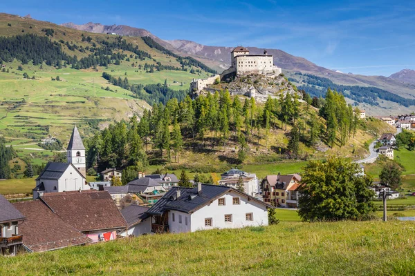 Idyllische Landschaft Von Scuol Tarasp Dorf Bei Sonnenaufgang Engadin Schweizer — Stockfoto