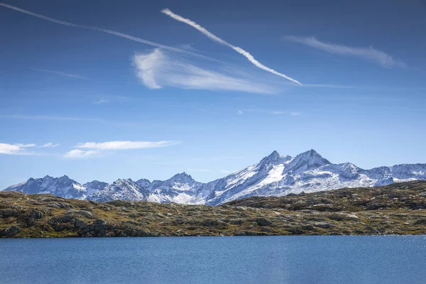 Alpenmeer Bij Oberalp Pass Graubunden Zwitserse Alpen Graubunden Zwitserland — Stockfoto