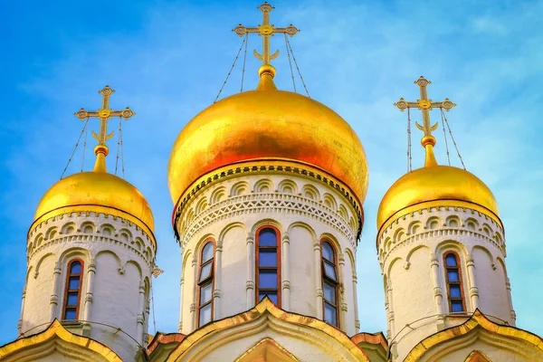 러시아 모스크바 일출시에 크렘린 내부에 러시아 정교회의 — 스톡 사진