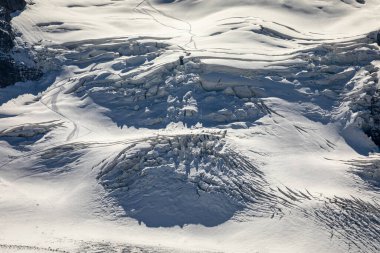 Bernina Masif, İsviçre Alpleri, Engadine, İsviçre 'deki Morteratsch buzuluna yakın çekim