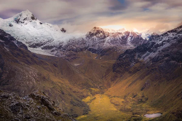 Masyw Górski Huascaran Cordillera Blanca Andy Śniegu Ancash Peru Ameryka — Zdjęcie stockowe