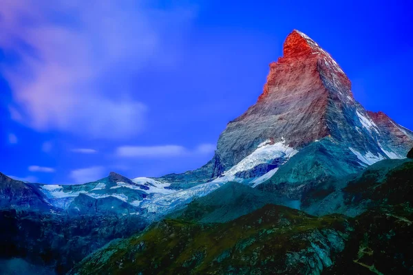 Matterhorn Nad Zermatowe Sosny Lasy Idylliczna Dolina Alpy Szwajcarskie — Zdjęcie stockowe