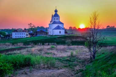 Rusya 'nın Altın Halkası' ndaki Suzdal ortaçağ köyü, cennet manzarası