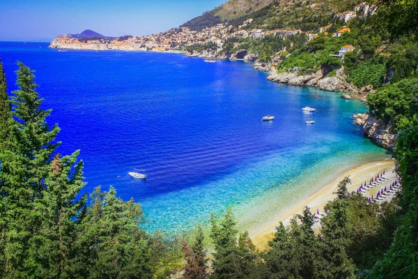 Νησιά Ελαφίτη Τιρκουάζ Αδριατική Παραλία Στη Δαλματία Την Ηλιόλουστη Μέρα — Φωτογραφία Αρχείου