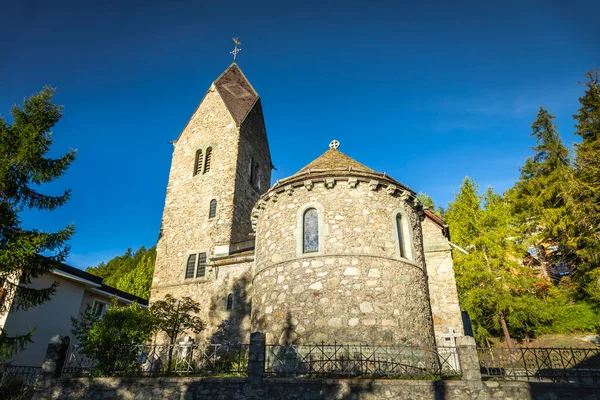 Idyllic Landscape Church Moritz Engadine Valley Sunny Springtime Swiss Alps — 스톡 사진