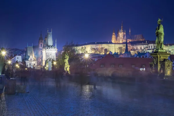 Karlsbron Prag Tjeckien Natten Belysning Kväll — Stockfoto