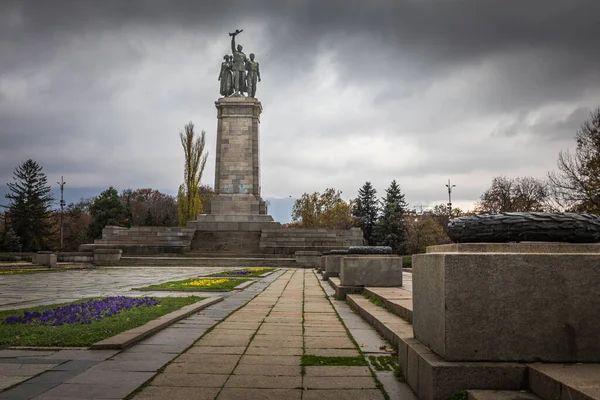 Szovjet Hadsereg Emlékműve Második Világháború Szófiában Ősszel Este Bulgária Kelet — Stock Fotó
