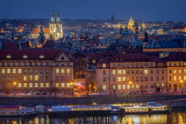 Panoramic View Cityscape Prague Vltava River Dramatic Evening Czech Republic — Zdjęcie stockowe