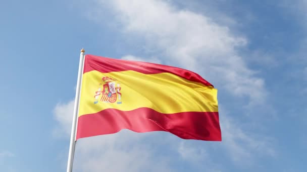 Bandeira Espanhola Acenando Vento Bandeira Espanha Céu Azul Mastro Alto — Vídeo de Stock