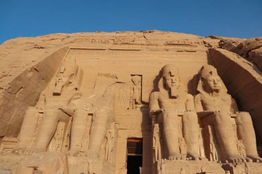 Eski Mısır tapınağı Ebu Simbel, Aswan, Mısır