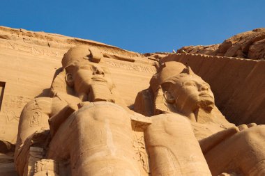 Eski Mısır tapınağı Ebu Simbel, Aswan, Mısır