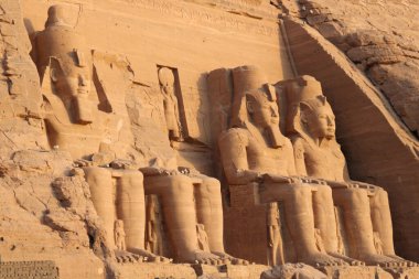 Eski Mısır tapınağı Ebu Simbel, Aswan, Mısır