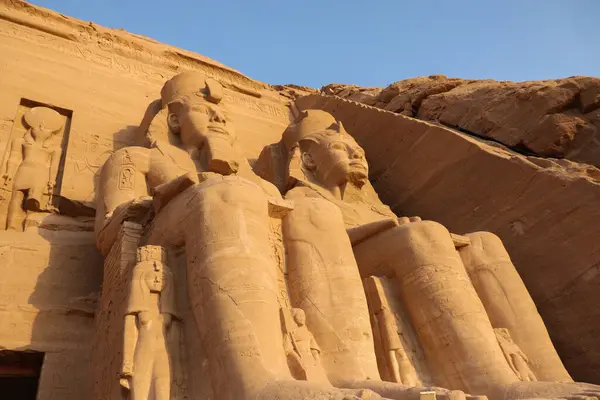 Eski Mısır tapınağı Ebu Simbel, Aswan, Mısır