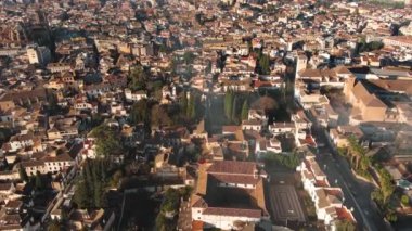 Granada şehri, Albaicin bölgesi, şehrin eski Moorish bölgesi, Alhambra 'ya bakan bir tepenin üzerinde yer alıyor. Endülüs, İspanya