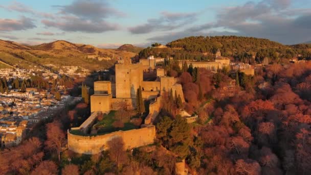Sunset Alhambra Palace Fortress Breathtaking Aerial View Granada Andalusia — Stock Video