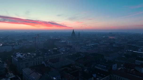 Luchtfoto Van Boedapest Skyline Stephens Basiliek Bij Zonsopgang Hongarije — Stockvideo