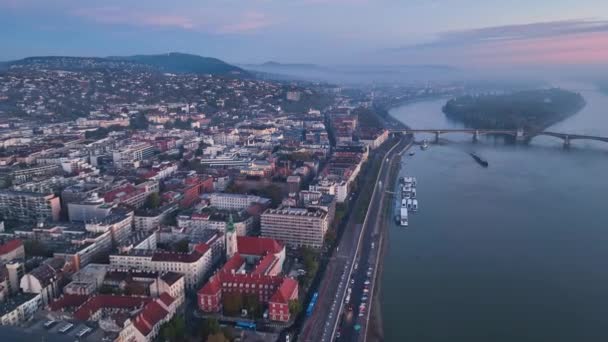 Budapeşte Nin Gündoğumu Silueti Hava Manzarası Tuna Nehri Buda Tarafı — Stok video