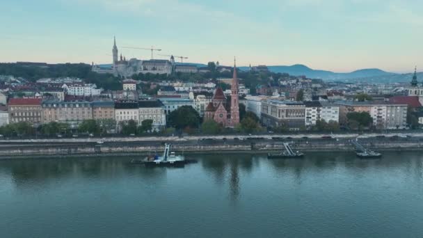 Morning Light Establishing Aerial View Shot Budapest Hungría Buda Río — Vídeo de stock