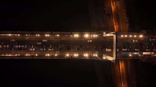 Erzsébet Híd Megvilágítva Lélegzetelállító Légi Éjszakai Perspektíva Budapesten — Stock videók