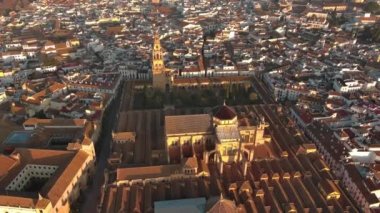 Cordoba, Endülüs, İspanya 'daki Tarihi Cami Katedrali' nin Hava Aracı Görüntüsü, bir Unesco Dünya Mirası Bölgesi