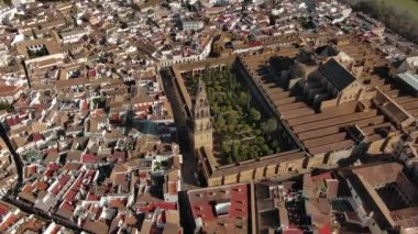 Cordoba Camii Katedrali, Roma köprüsü, Tarihi kasaba, Guadalquivir Nehri, Endülüs, İspanya