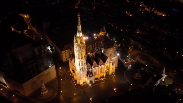 Καθιέρωση Aerial View Shot Της Εκκλησίας Matthias Και Fishermans Bastion — Αρχείο Βίντεο