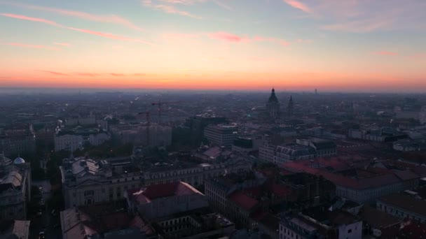 Prachtige Zonsopgang Luchtfoto Van Skyline Van Boedapest Stad Stephens Basiliek — Stockvideo