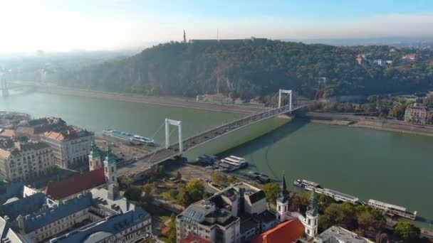 Establecimiento Plano Vista Aérea Budapest Hungría Puente Elisabeth Erzsebet Hid — Vídeo de stock