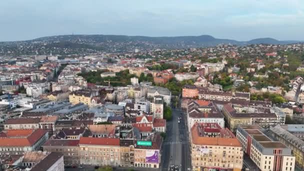 匈牙利首都布达佩斯日出时的空中景观 — 图库视频影像