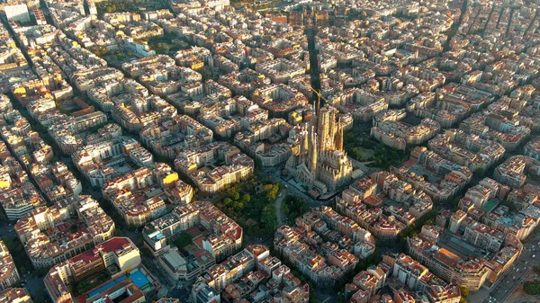 Αεροφωτογραφία Του Ορίζοντα Της Βαρκελώνης Και Του Καθεδρικού Ναού Sagrada — Φωτογραφία Αρχείου