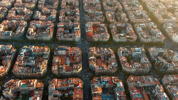 바르셀로나의 스카이라인 사진입니다 무렵에는 인구가 지역이었습니다 카탈루냐 스페인 전형적 — 스톡 사진