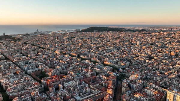 Letecký Pohled Typické Budovy Barcelonské Městské Krajiny Eixample Rezidenční Proslulá — Stock fotografie