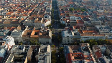 Andrassy Avenue Andrassy ut, Macaristan 'ın en ünlü caddesi.