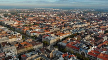 Budapeşte şehrinin ufuk çizgisinin havadan görünüşü, Terezvaros ya da Theresa Town mahallesi. Macaristan