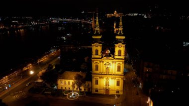 Budapeşte şehrinin gökyüzü manzarası, Yukarı Watertown 'dan Aziz Anne Kilisesi Felsovizivarosi Szent Anna-plebania, Roma Katolik kilisesi