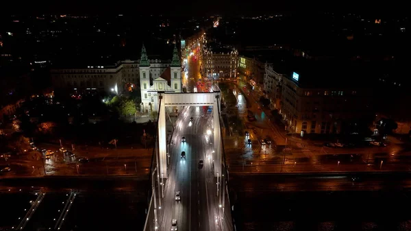 Elisabeth Brücke Beleuchtet Eine Atemberaubende Luftperspektive Budapest Ungarn — Stockfoto