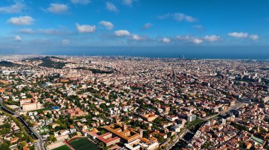 Barcelona City Skyline, Sarria-Sant Gervasi bölgesi, Basilica Sagrada Familia, Katalonya, İspanya