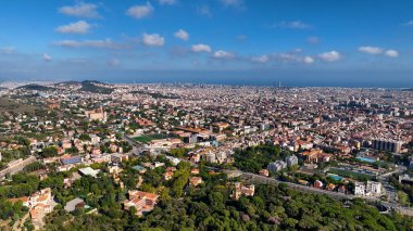 Barcelona City Skyline, Sarria-Sant Gervasi bölgesi, Basilica Sagrada Familia, Katalonya, İspanya