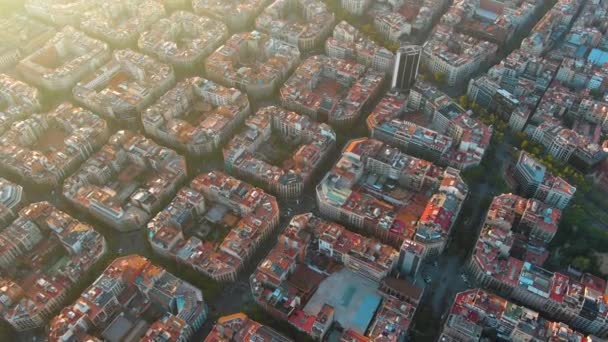 Ciudad Barcelona Skyline Vista Aérea Eixample Barrio Residencial Atardecer Cataluña — Vídeos de Stock