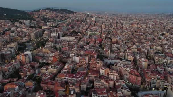Vista Aérea Del Horizonte Barcelona Atardecer Gracia Los Distritos Horta — Vídeos de Stock