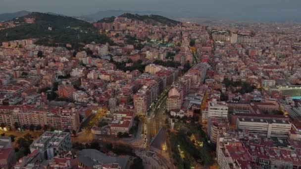 Вид Воздуха Горизонт Барселоны Сумерках Грасиа Орта Гинардо Каталония Испания — стоковое видео