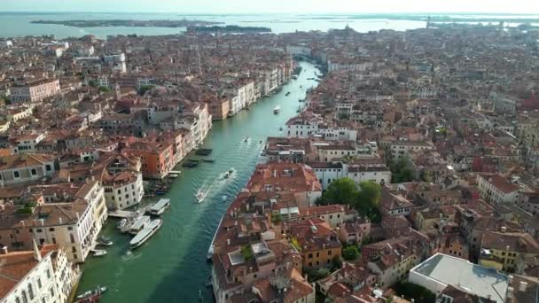 Venecia Vista Aérea Del Puente Rialto Cruzando Gran Canal Centro — Vídeos de Stock